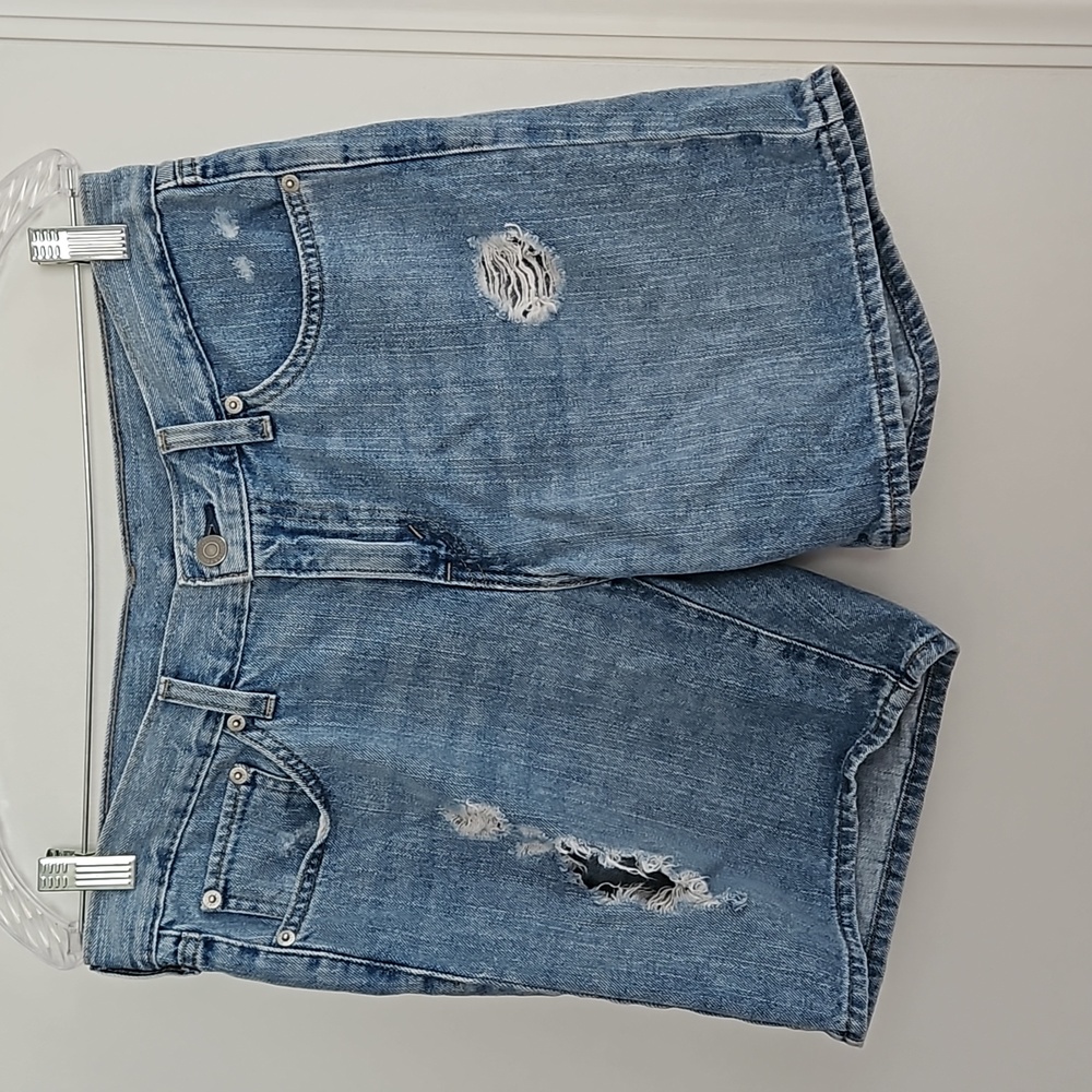 Levi's Shorts Distressed Size 29